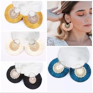 ❤️Boho Intricate Gold Fan Fringe Earrings